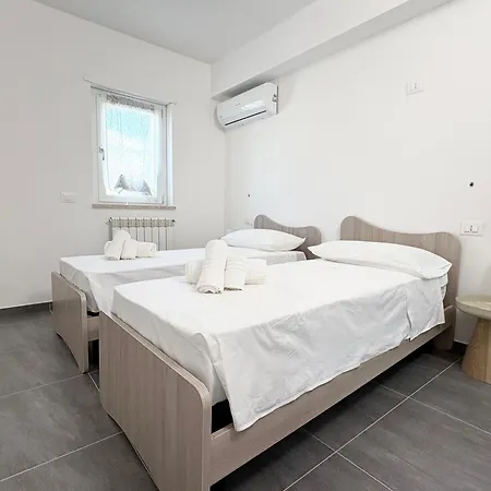 La Divina - Free Parking Tropea - *