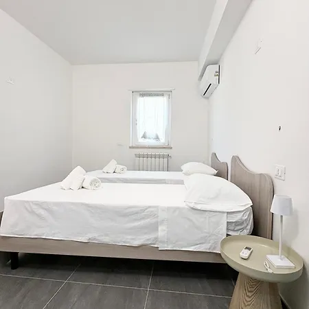 La Divina - Free Parking Tropea - * Parghelia